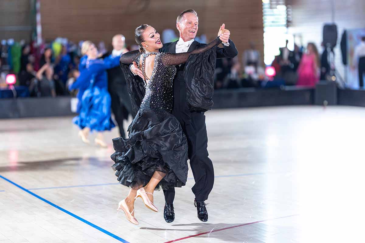 Sm 2025 Dan Larsen Ekaterina Roschenya Johansson Tiodans Par Senior